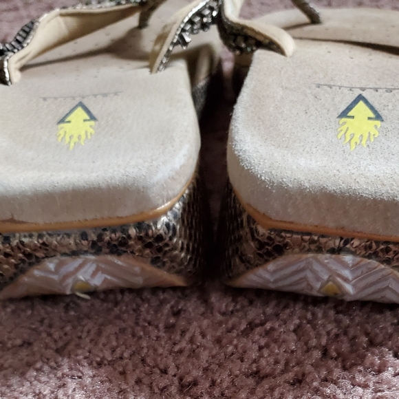 Volatile women's sandals size 10 - Picture 3 of 6